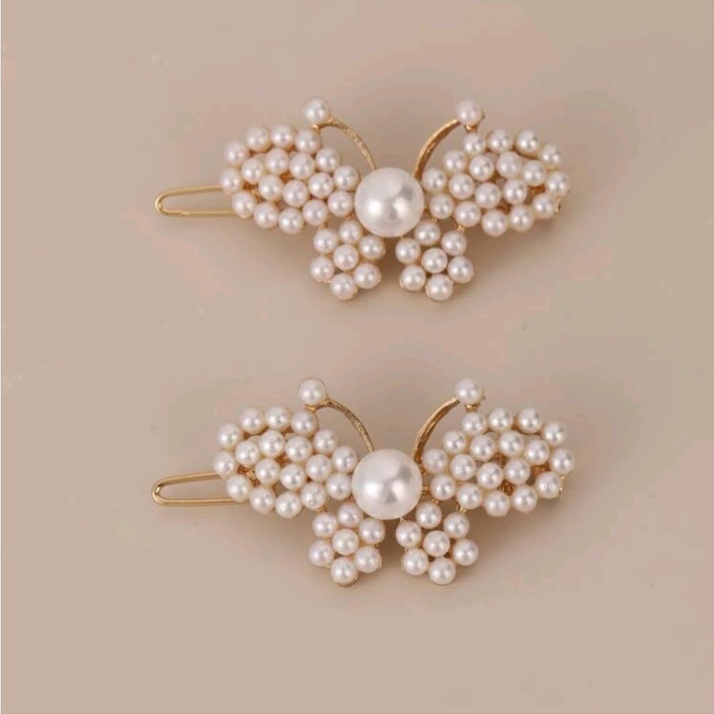 Butterfly 🦋 Pearl Hair Clips